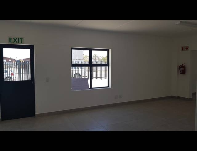 550M² FACTORY FOR SALE IN SAXENBURG PARK 2